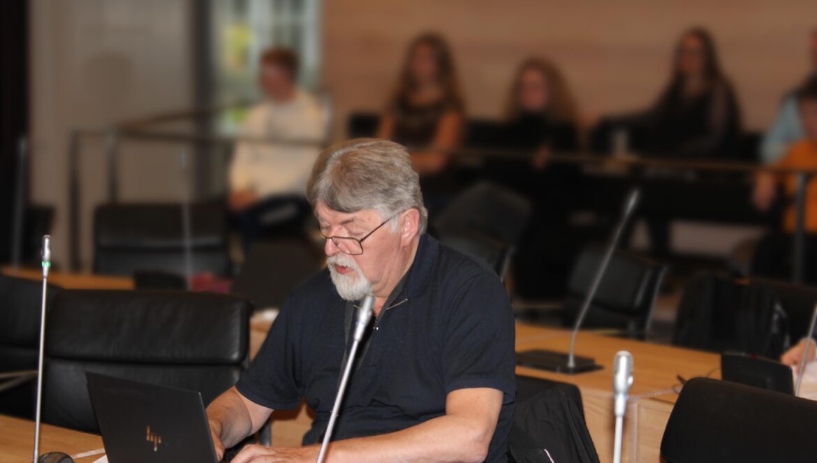 Fyrispurningurin eftir § 53 “Kann Fiskimálaráðið gerða bindandi avtalur vegna Løgtingið” ?