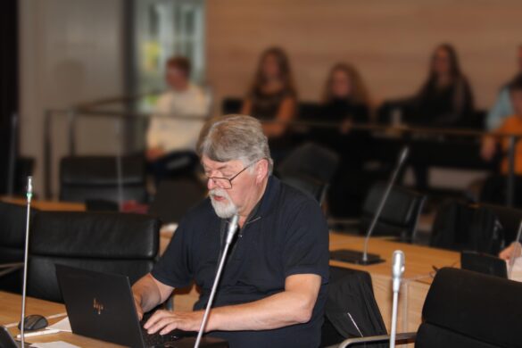 Fyrispurningurin eftir § 53 “Kann Fiskimálaráðið gerða bindandi avtalur vegna Løgtingið” ?