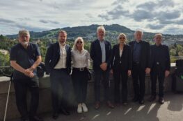 Løgtingsins Vinnunevnd verið á kunningarferð í Sveis