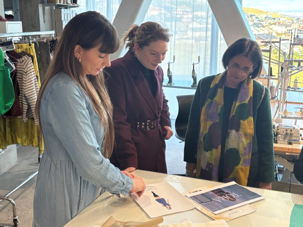 Kommunan vitjaði á Glasi