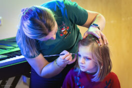 Barnajól í Margarinfabrikkini leygardagin