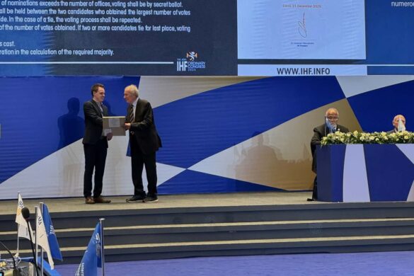 Føroyar heiðraðar av IHF