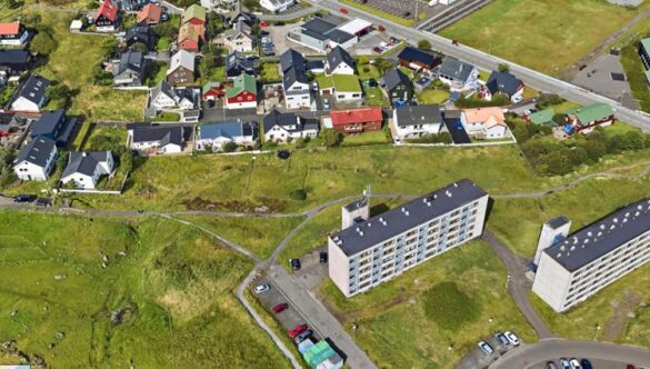 Uppskot til broyting av almennu byggisamtyktini Eystan Heyg