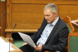 Hví fær Sjúrður Skaale so nógvar atkvøður?