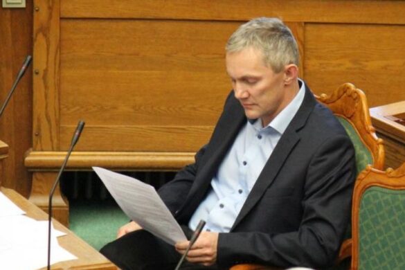 Hví fær Sjúrður Skaale so nógvar atkvøður?