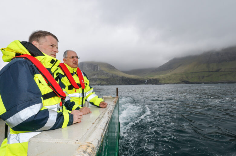ES-nevndarlimurin í hav- og fiskivinnumálum vitjar í Føroyum