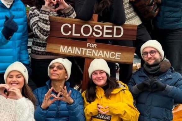 Closed for Maintenance verkætlanin í Vági