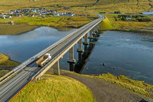 Kanningararbeiði á Brúnni um Streymin allan juni