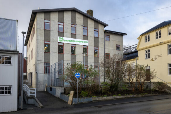 Sólorkuskipanir á kommunalar bygningar