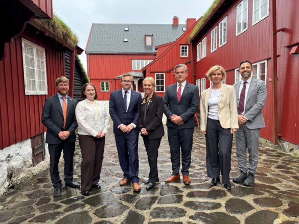 Partalagsfundur millum Føroyar og USA hildin í Tórshavn