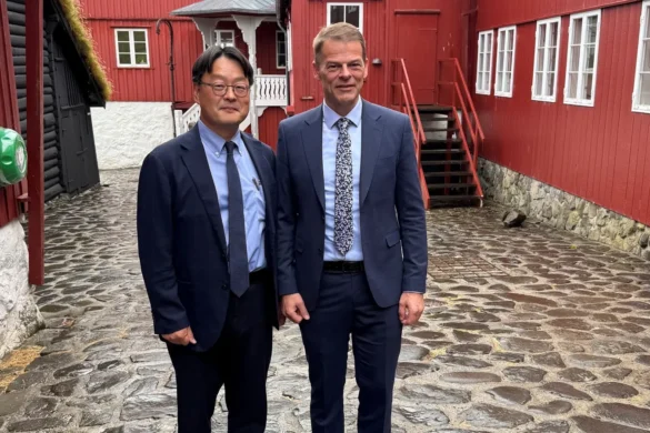 Bárður á Steig Nielsen hitt suðurkoreanska sendiharran um tættari samstarv