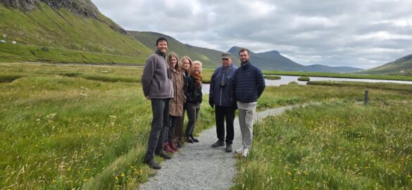 Við Norðurlendska Ráðharraráðnum í náttúruperluni í Skálafirði