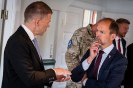 Vørn og danska verjan samstarva í sambandi við íkomnu støðuna viðvíkjandi vaktarskipunum