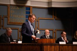 Ynski um javnsetan av sjálvstýrandi londunum í norðurlendska samstarvinum sett dám á ársfund Norðurlandaráðsins